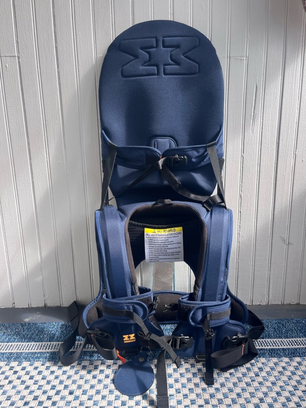 NWT Minimeis G4 Shoulder Carrier with Sunshade